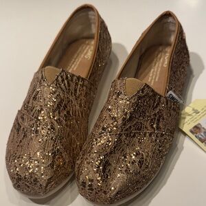 Toms Glittery Gold Flats new
